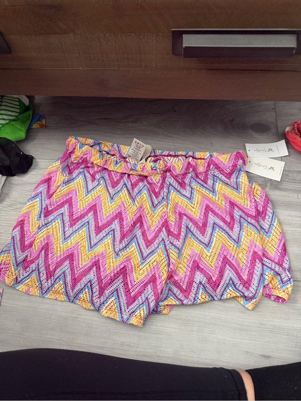 Jessica Simpson Chevron Print Pink, Yellow & Blue Shorts